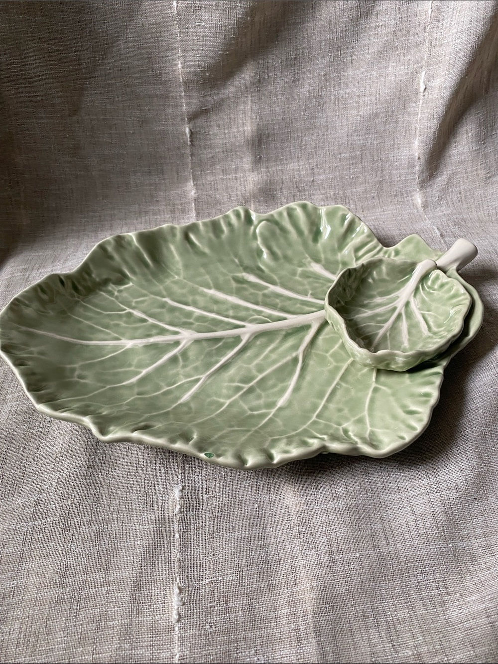 Majolica style Ceramic Cabbage leaf with attached dip bowl Made in Portugal
